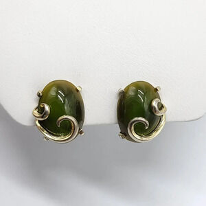 Whiting Davis Co Gold Tone Green Faux Tiger Eye Swirl Clip On Earrings Vintage